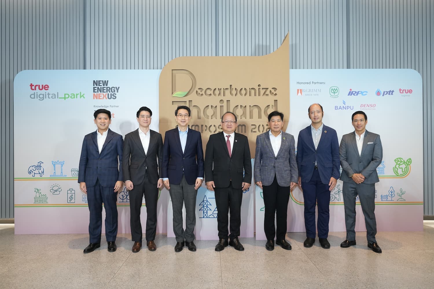 “Decarbonize Thailand Symposium 2022” solidifies collaboration between government and private sectors